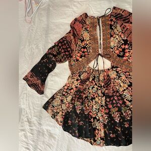 Free People Boho mini Dress Sz XS Open Back Worn Once Felt fabric